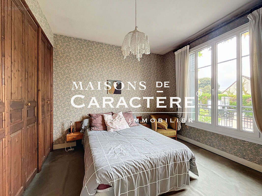 Maison à VERNEUIL-SUR-SEINE