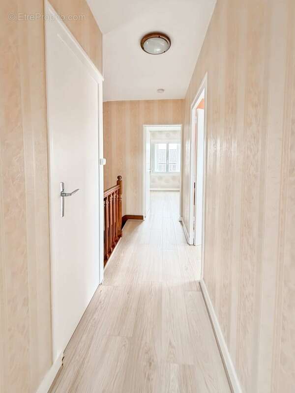 Maison à CHATELLERAULT