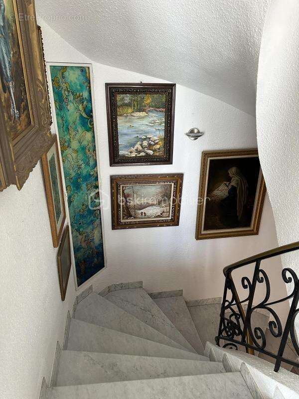 Maison catalane rénovée – 175 m² – 5 chambres – garage – jardin - photo 12