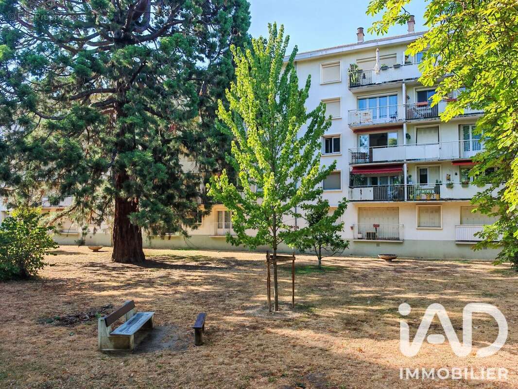 Appartement 60 m² à Tassin-La-Demi-Lune  - photo 9