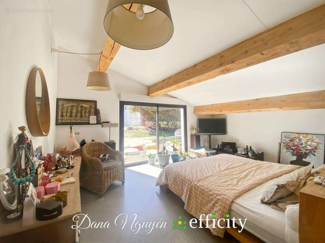 Maison à SAINT-MARTIN-DE-VALGALGUES