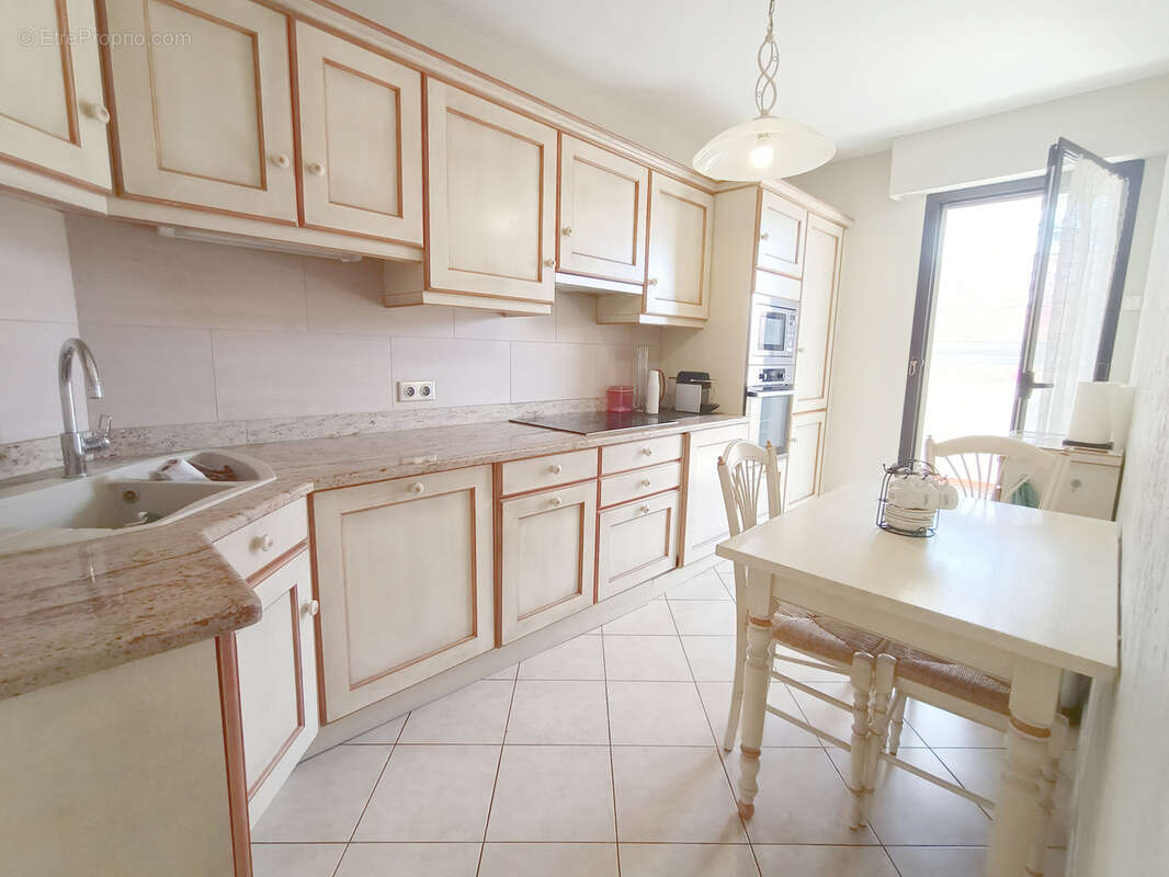 Appartement à MANDELIEU-LA-NAPOULE