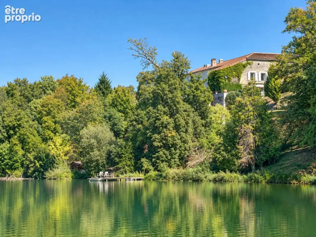 Domaine d’exception du XVIIIᵉ siècle avec plus de 80 hectares de terrain - photo 18
