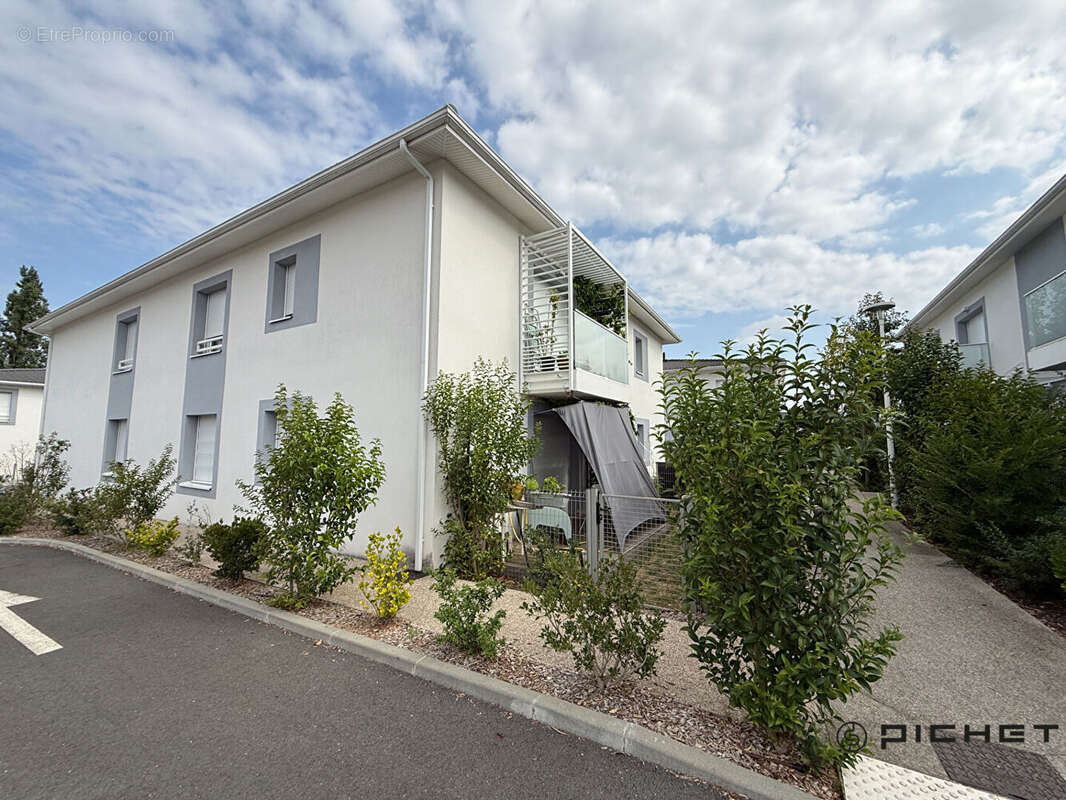 Appartement Ambares Et Lagrave 2 pièces 42.50 m2 - photo 2