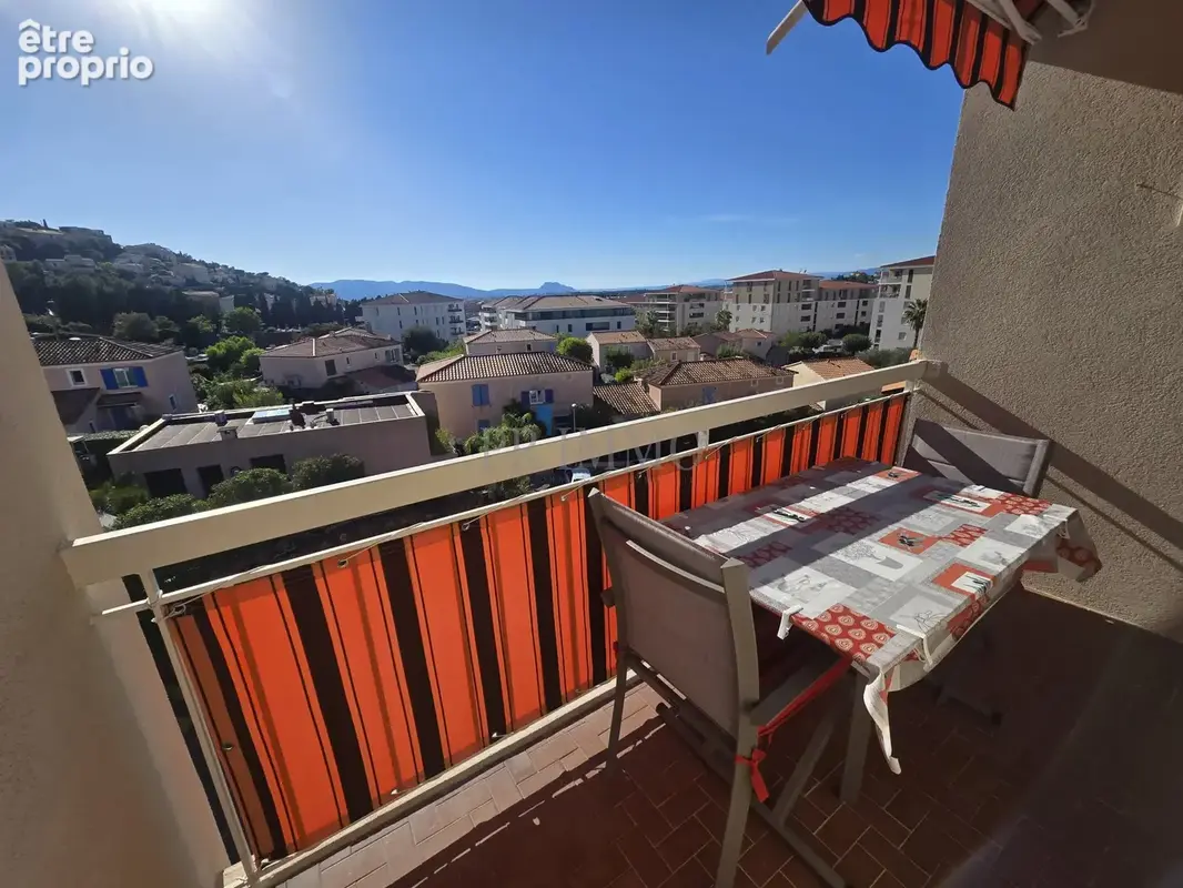 SAINT-RAPHAEL - T2 47m2 + Parking privé et cave - photo 13