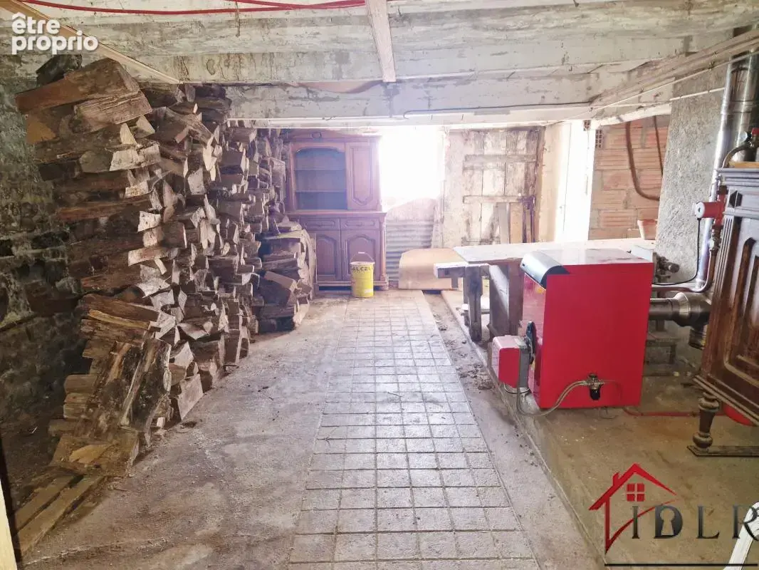 RARE   Maison de Village avec Vue et Potentiel à Coiffy-le- - photo 11