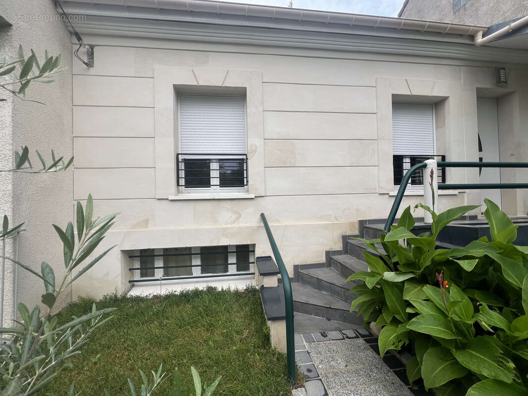 Maison à SARTROUVILLE