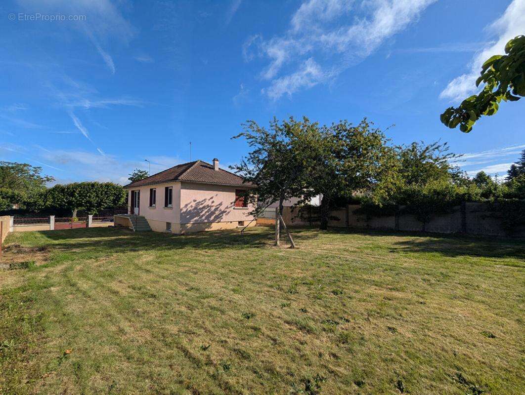Propriété sur sous-sol total d'envrion 62m2 2 chambres parcelles 805m2 - photo 11