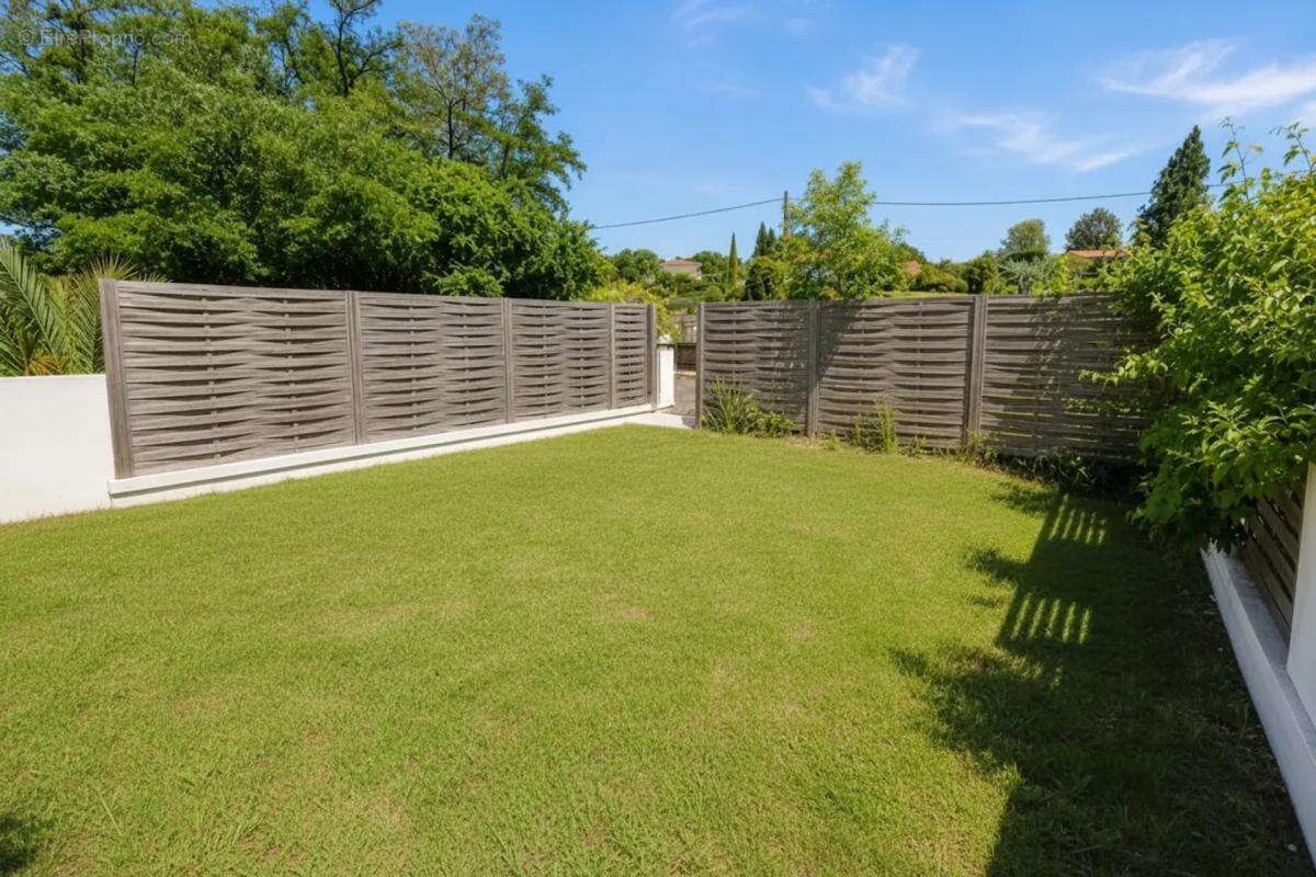 Maison de 8 pièces de 240 m² à Aureilhan - photo 12