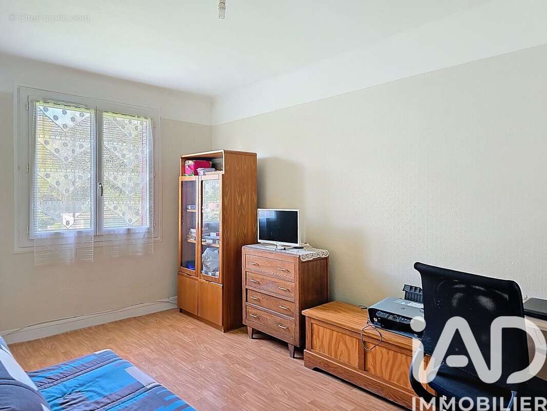 Photo 7