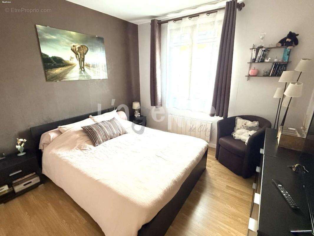 Maison à CLAYE-SOUILLY