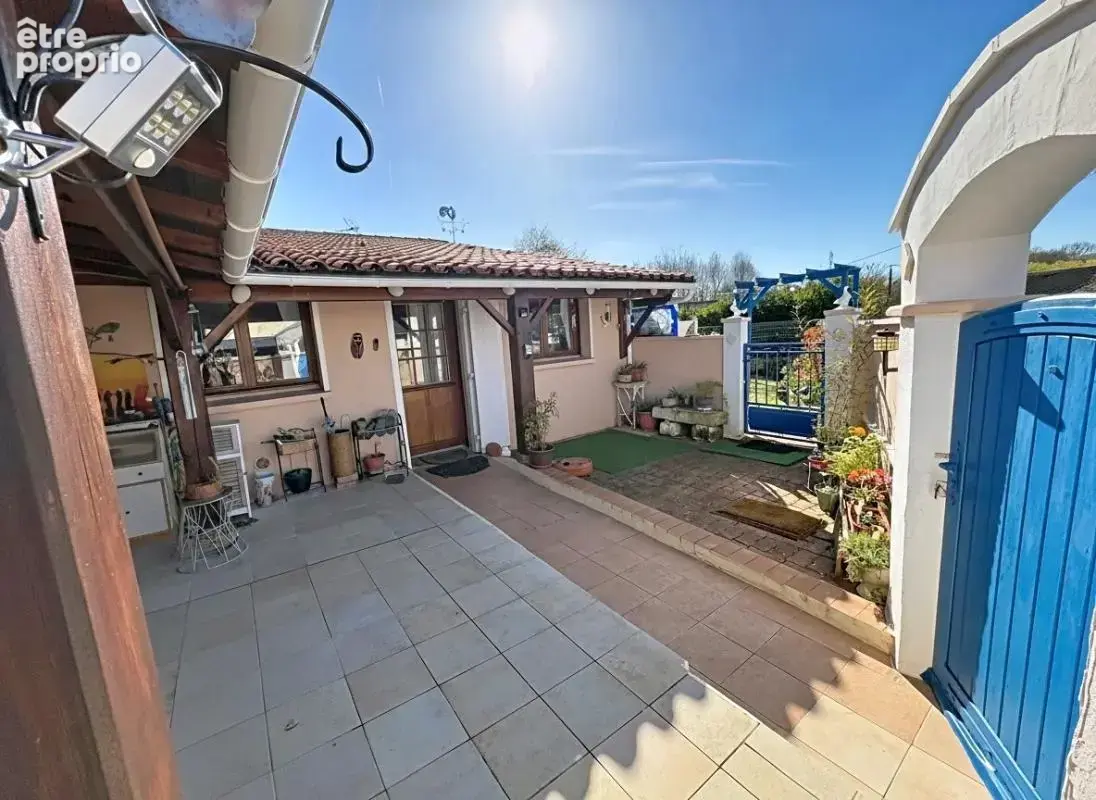 Photo Maison à Saintes au prix de 209 990€