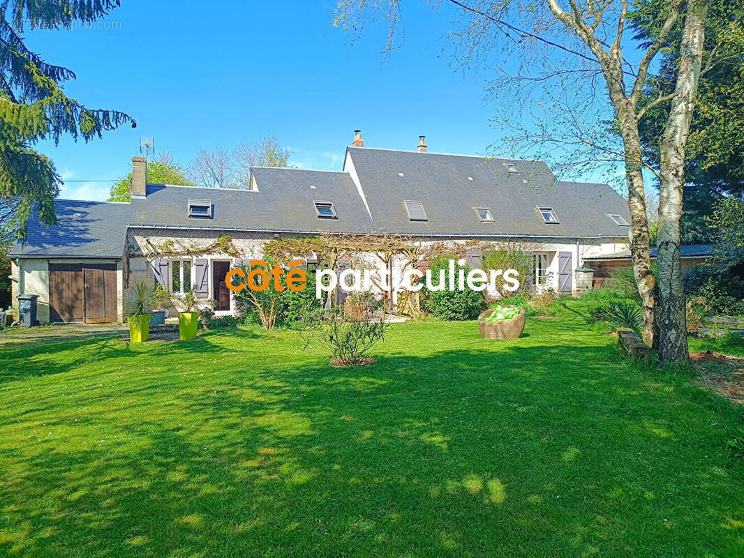 Maison à BEAUMONT-LA-RONCE