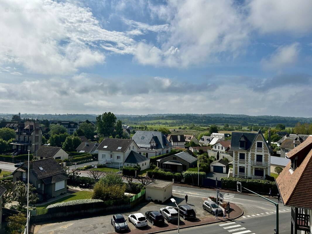 Appartement à BLONVILLE-SUR-MER