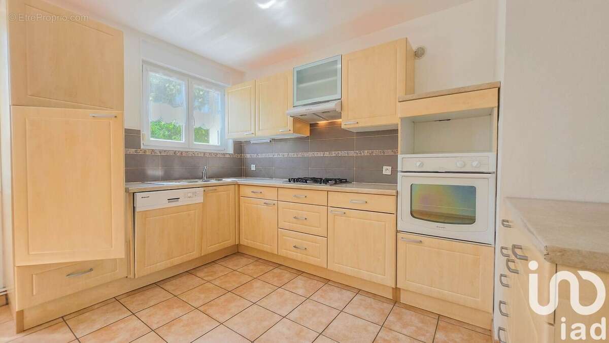 Photo 2 - Appartement à ARS-SUR-MOSELLE