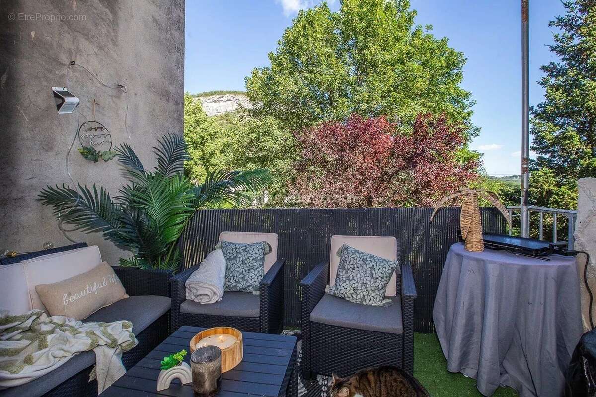 Appartement à VIRIEU-LE-GRAND