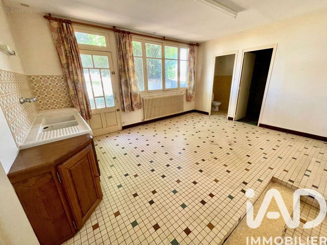 Maison 212 m² à Agudelle  - photo 3