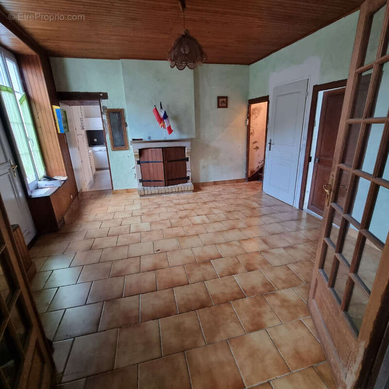 Maison à GERMIGNY-L&#039;EXEMPT