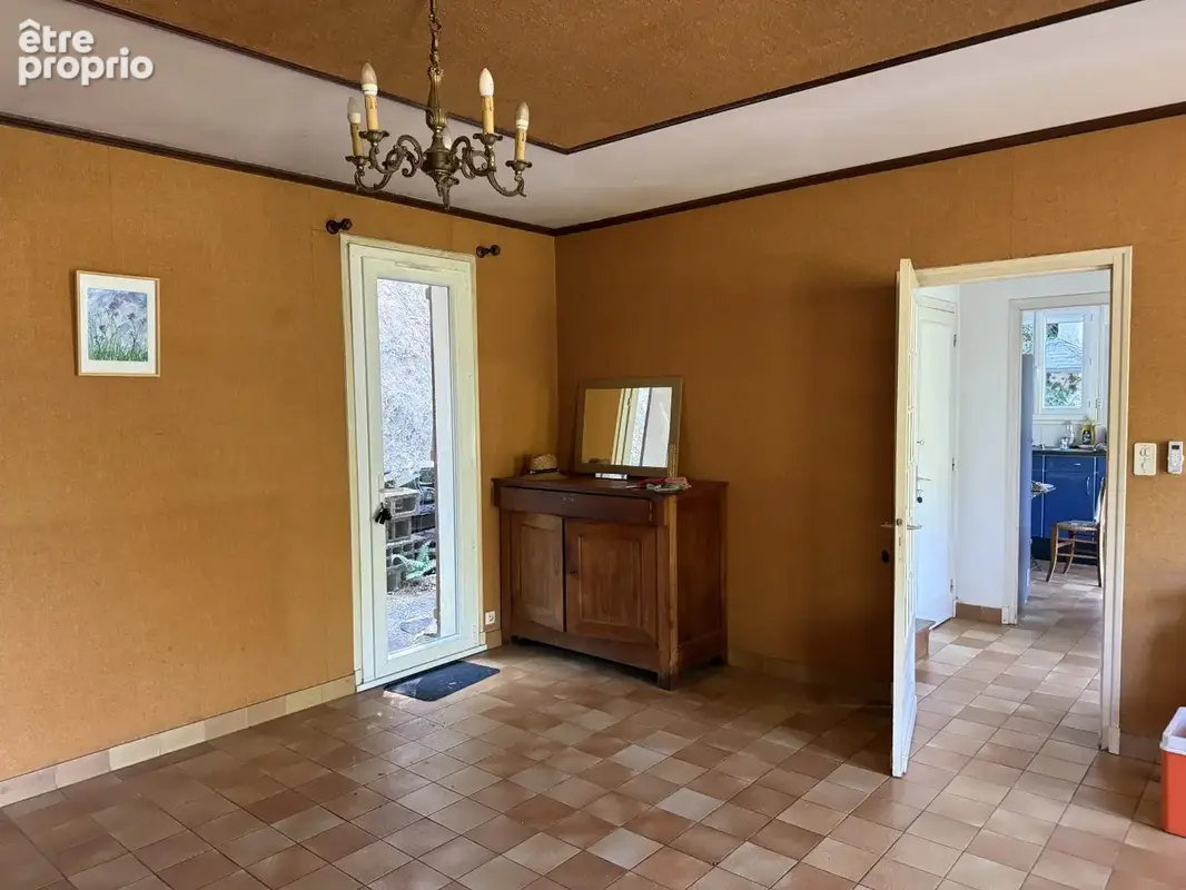 Grande maison sur sous-sol ancienne pisciculture - photo 8