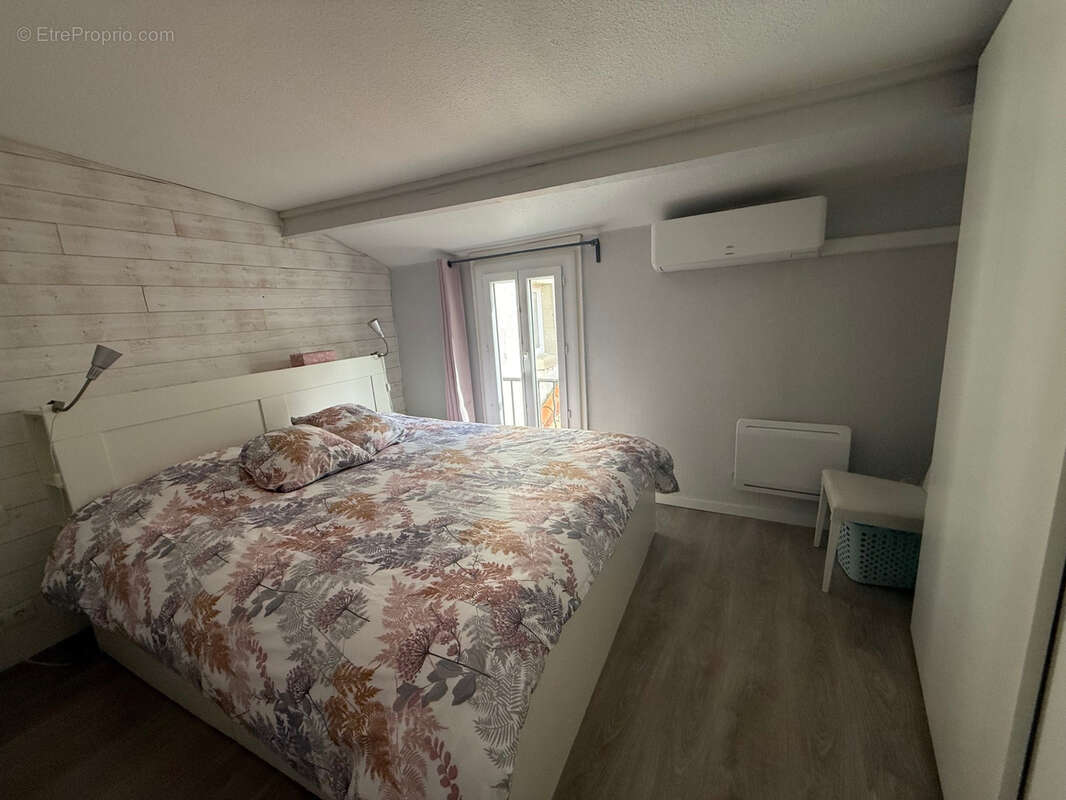 Appartement à MEZE