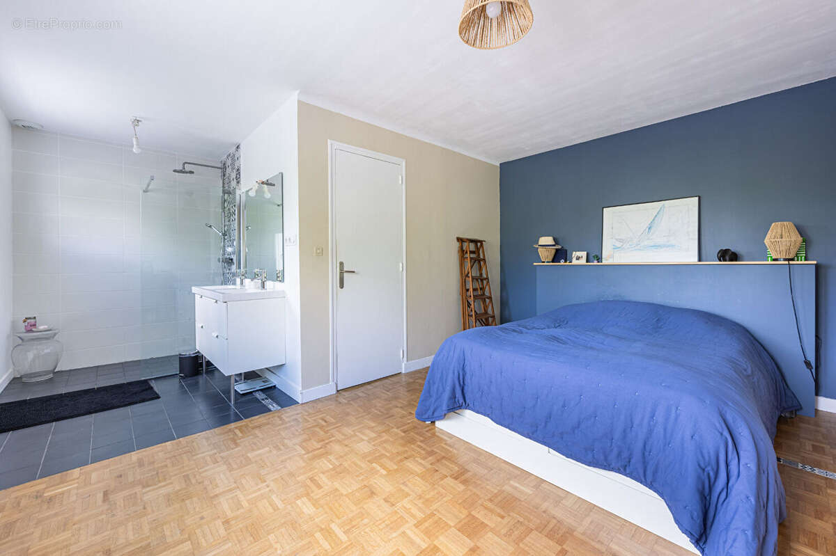 Maison Saint Herblain Saint Dominique, 9 pièces 192 m2, piscine, jardin, double garage. - photo 6