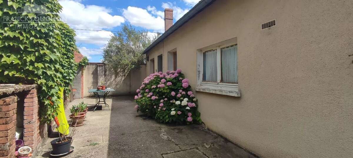 Maison à PERS-EN-GATINAIS