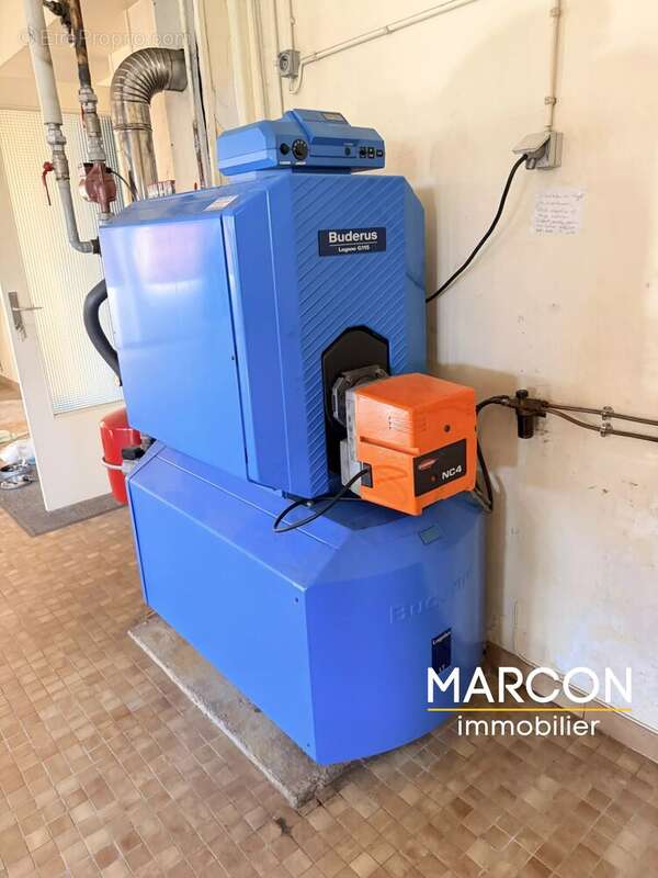 Maison à BUSSIERE-DUNOISE