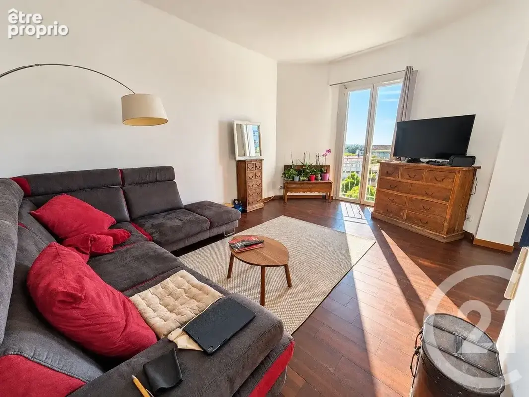 Appartement 5 pièces 115 m² à vendre à Toulon (83000) - photo 3