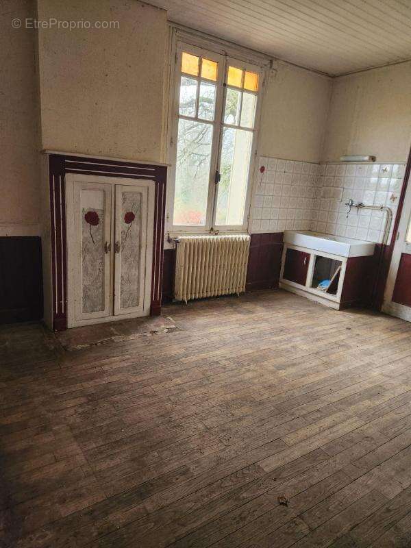 Maison à ETAGNAC