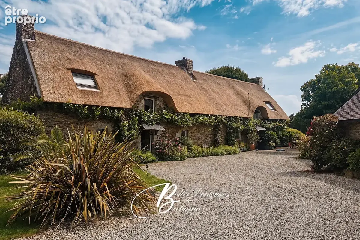 A vendre superbe chaumière en campagne avec dépendances et piscine - photo 3