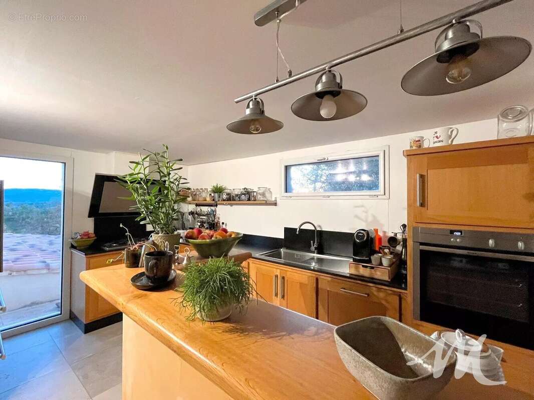 Maison à SAINT-MAXIMIN-LA-SAINTE-BAUME