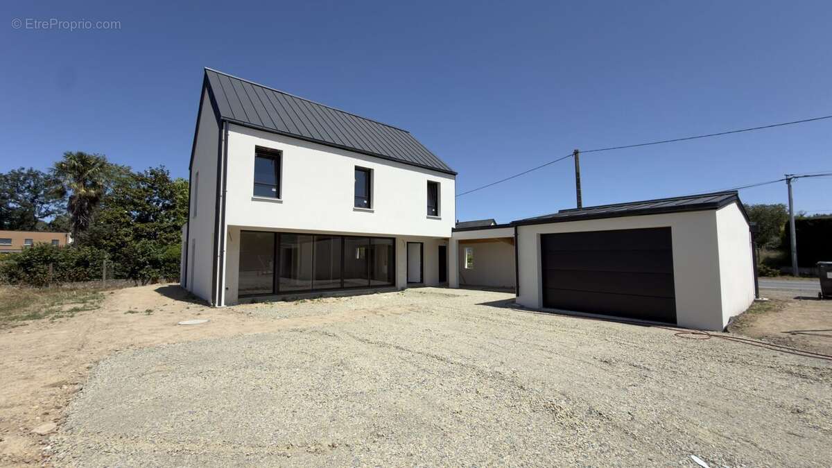 Maison 141 m² à Betton  - photo 2