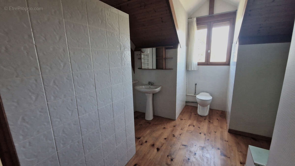 Maison à CHAPAREILLAN