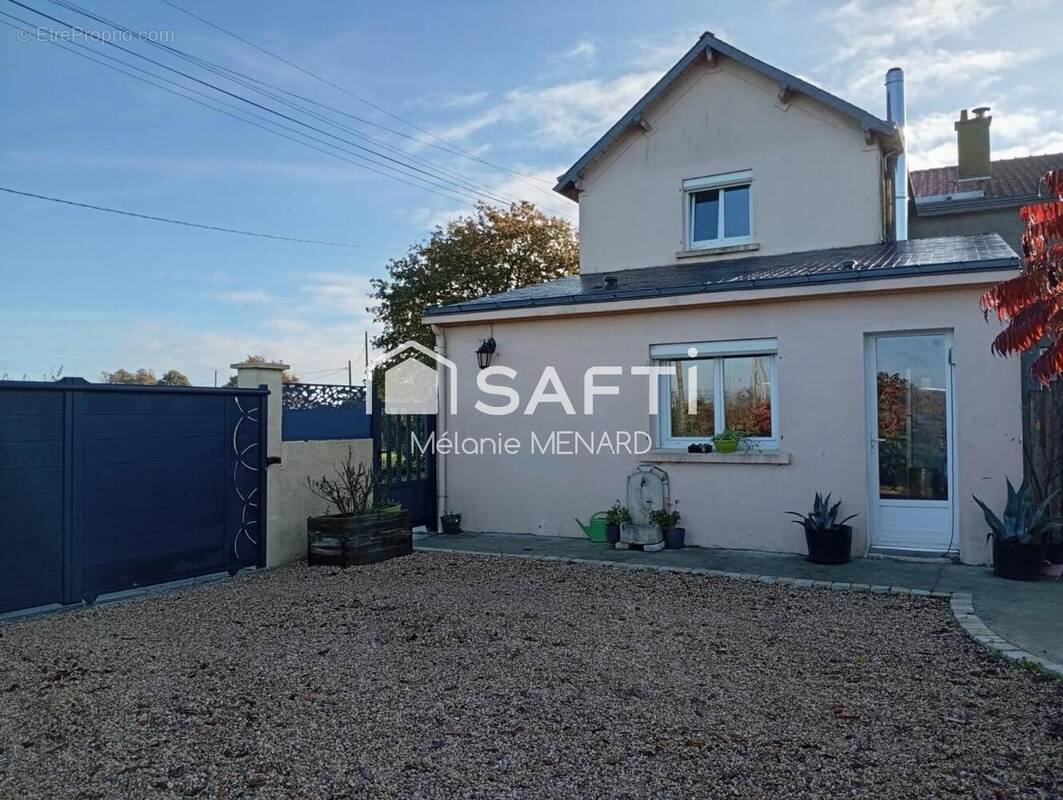 Photo 1 - Maison à LE MAY-SUR-EVRE