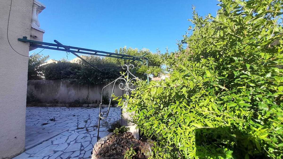 A vendre : Villa T5 AGDE - photo 2
