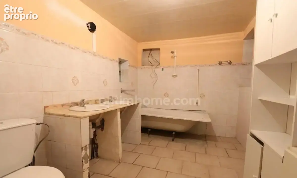 Kedange-sur-canner - maison de village de 167 m² a renover ! fort potentiel ! - photo 6