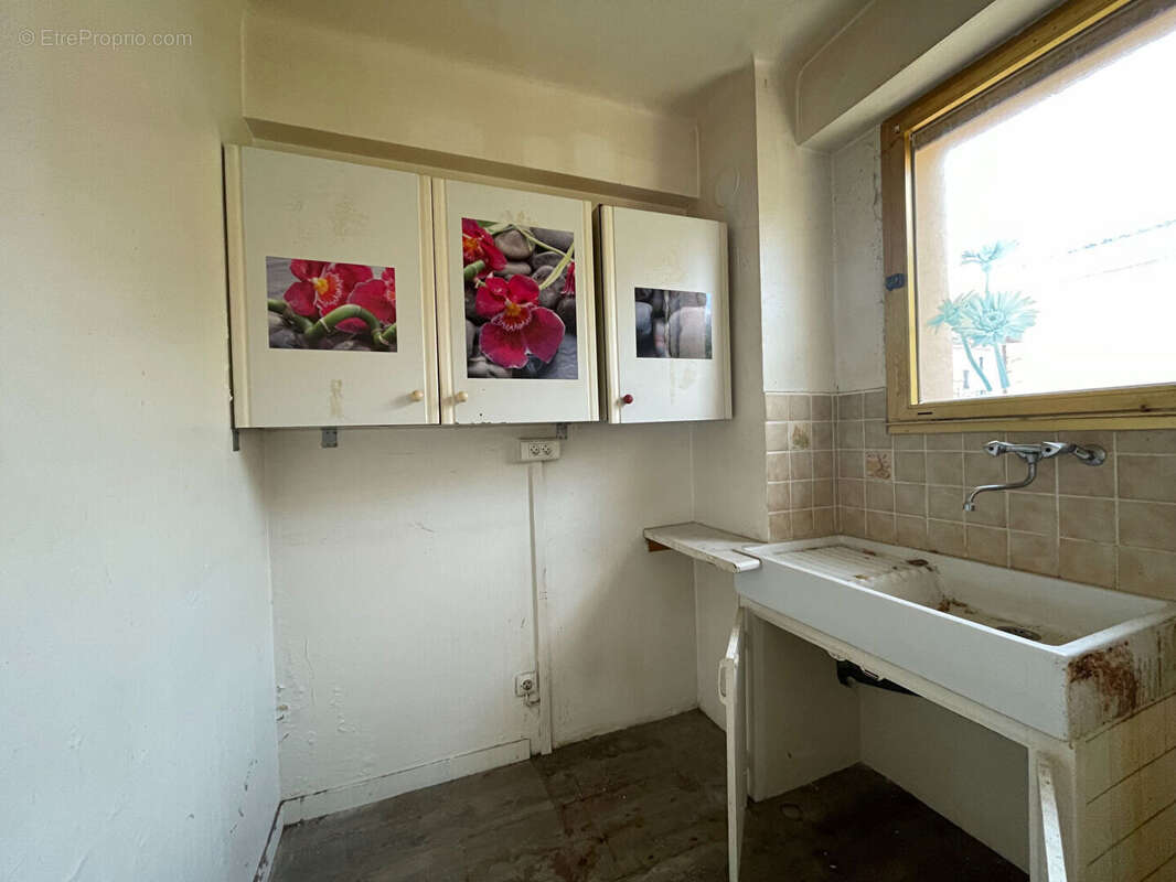 Cannes -saint nicolas  studio + terrasse : - photo 7