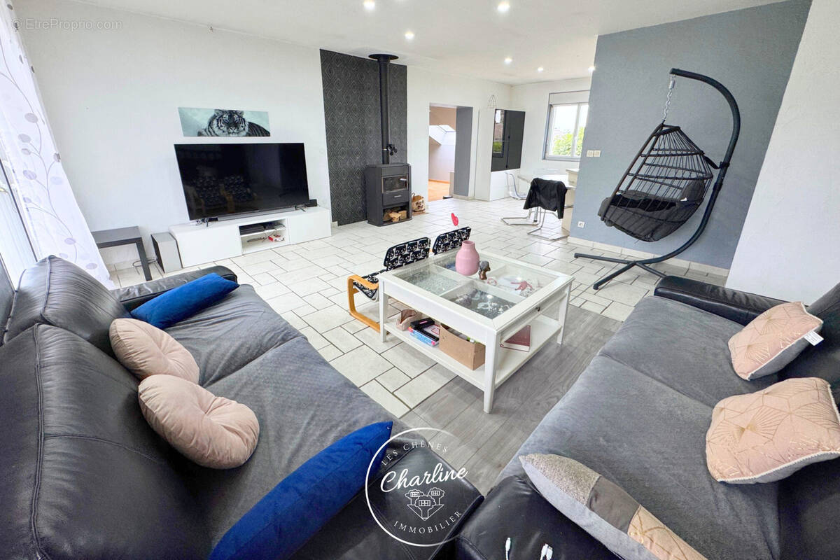 Maison à AMANVILLERS