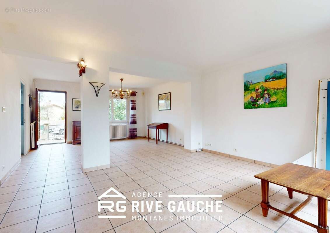 Maison à LE PEAGE-DE-ROUSSILLON