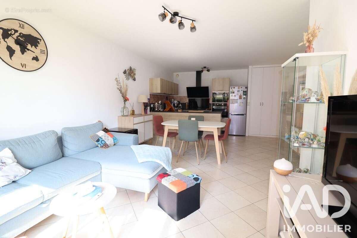 Appartement 56 m² à Evreux  - photo 2