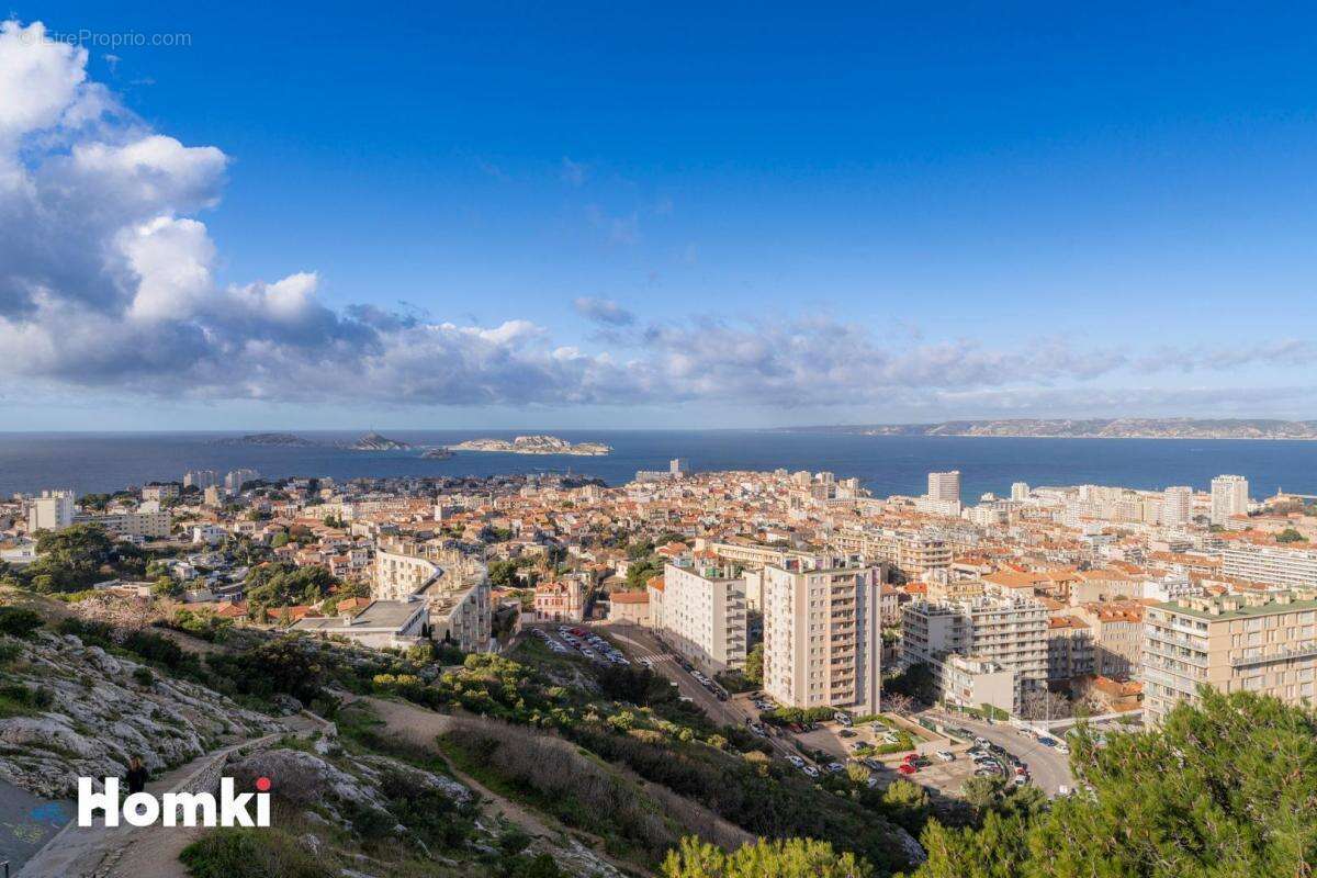 Appartement à MARSEILLE-7E