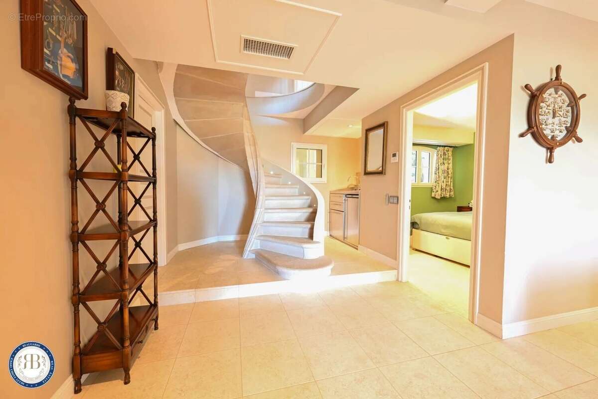 Maison à ANTIBES