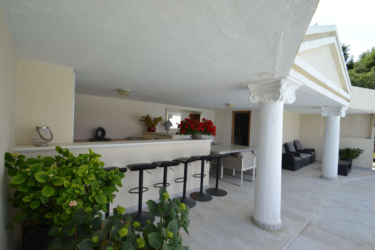 Maison à VALLAURIS