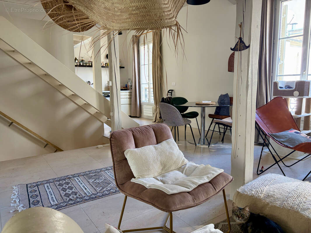 Appartement à PARIS-11E