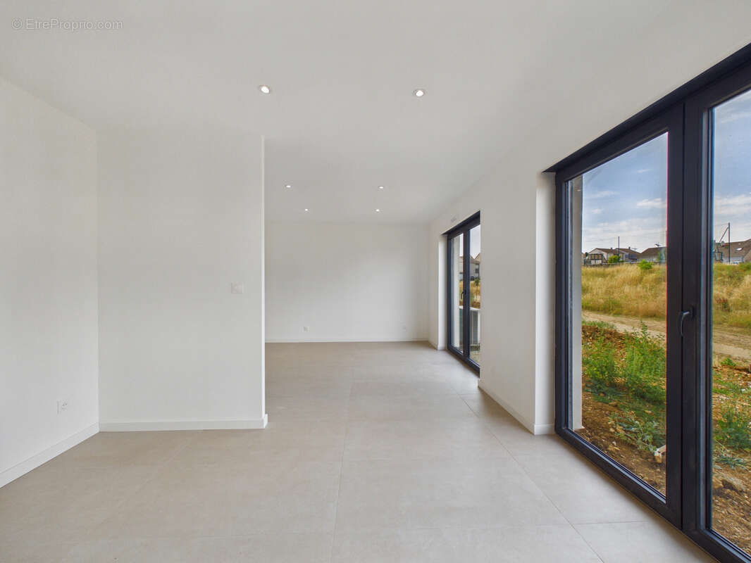 Magnifique Maison Neuve 105 m2- 3 Ch/Garage/Ste Marie-aux-chênes - photo 5