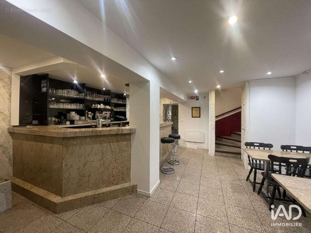 Photo 4 - Commerce à PRESLES