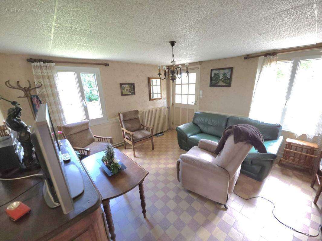 61550 Maison de pays La Ferté En Ouche 5 pièce(s) 113 m2, 3 chambres terrain 1.400 m² - photo 7