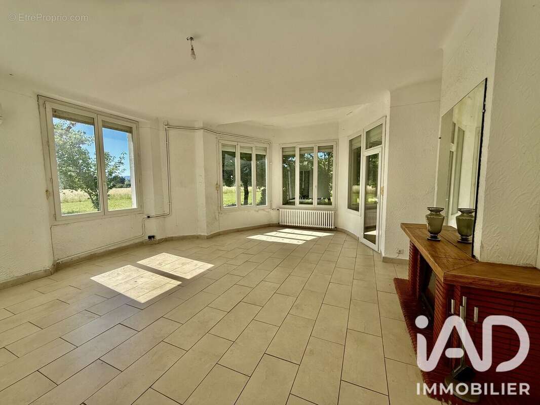 Photo 3 - Maison à LE LUC