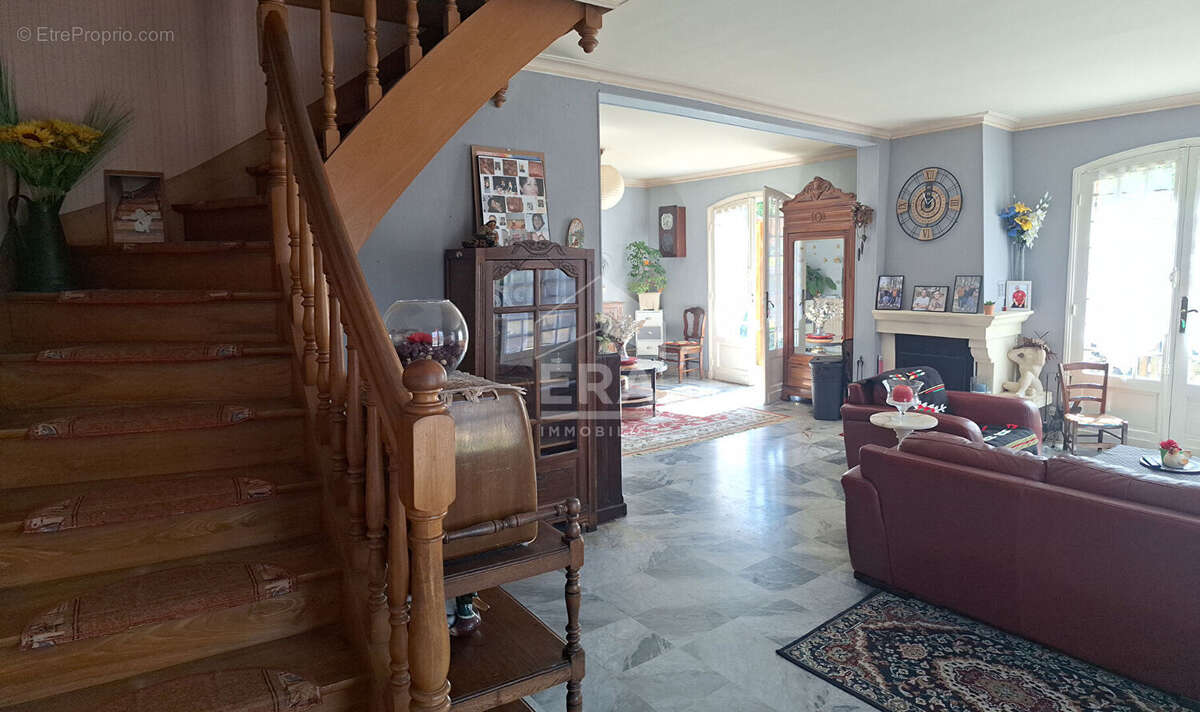 Maison à MONTPON-MENESTEROL