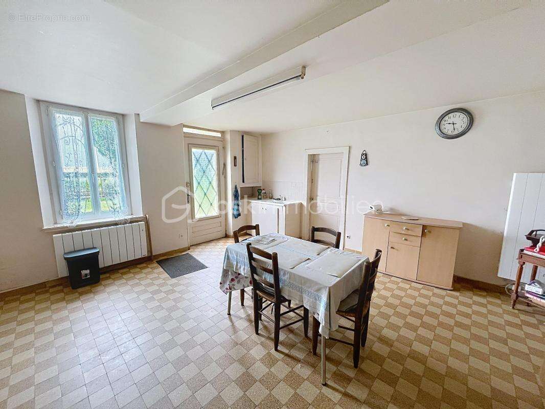 Maison à CHANTECOQ